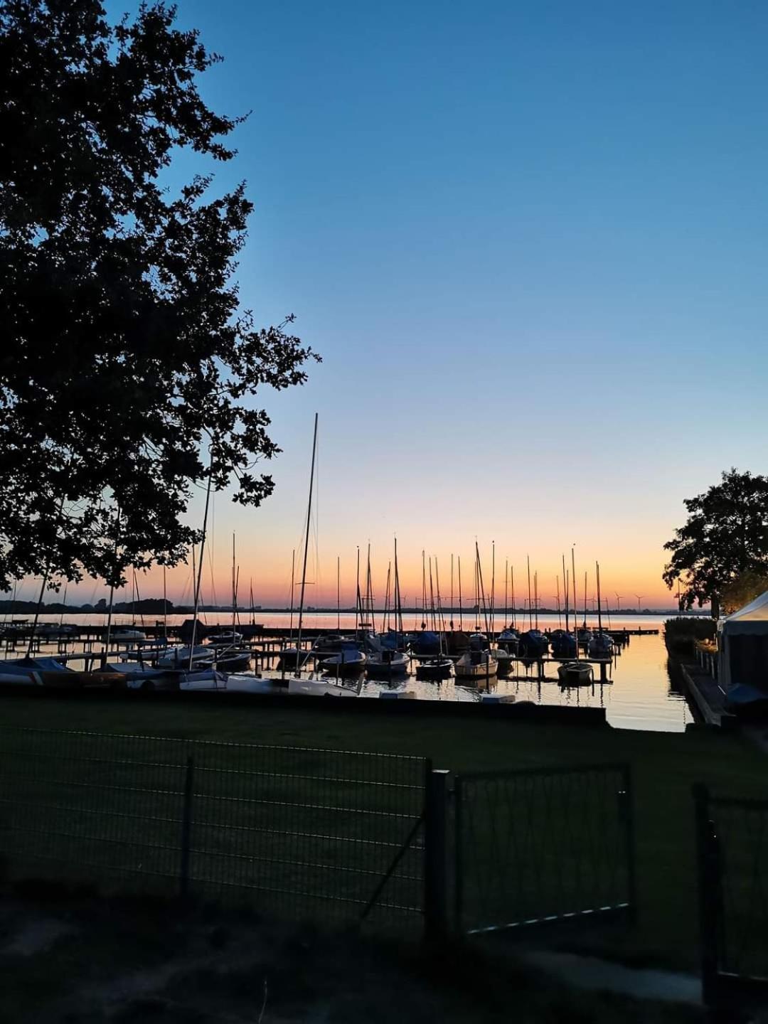 Apartment Seeliebe, 300 Meter Zum Wasser, Mit Terrasse Und Garten